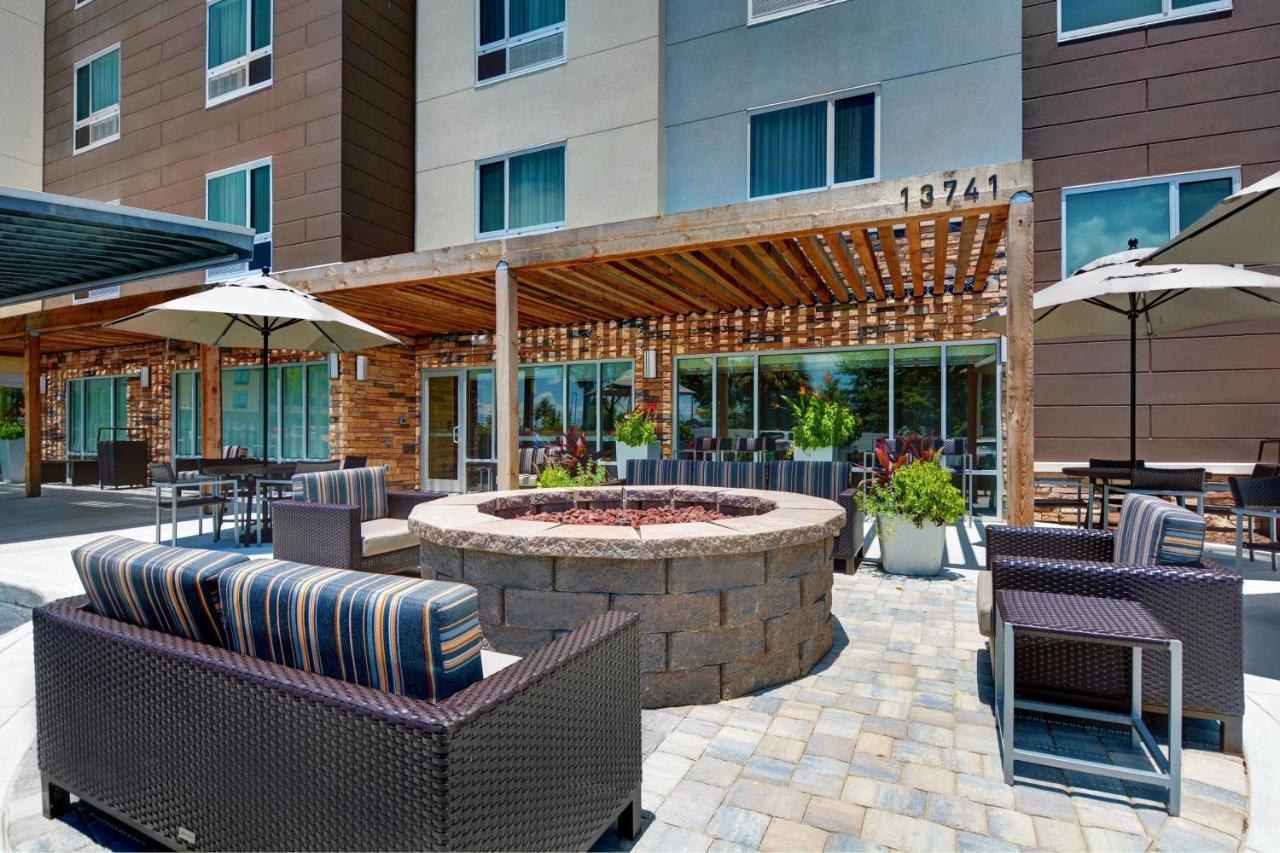 Towneplace Suites By Marriott Jacksonville East Экстерьер фото